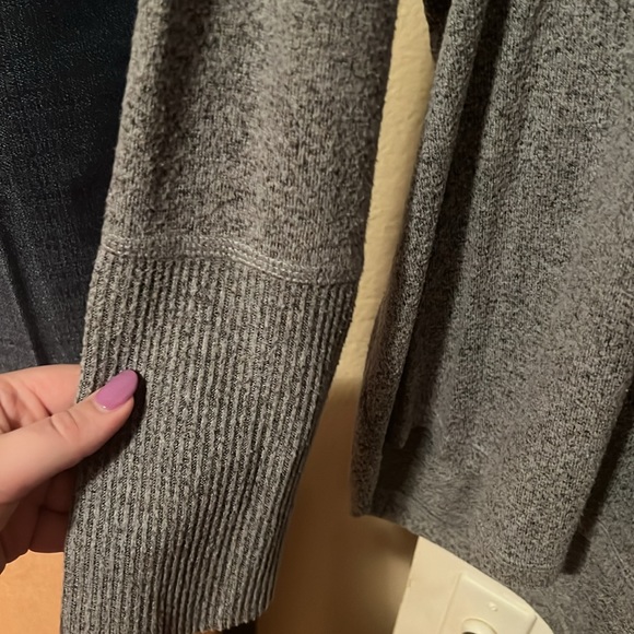 Women’s top - Picture 4 of 5